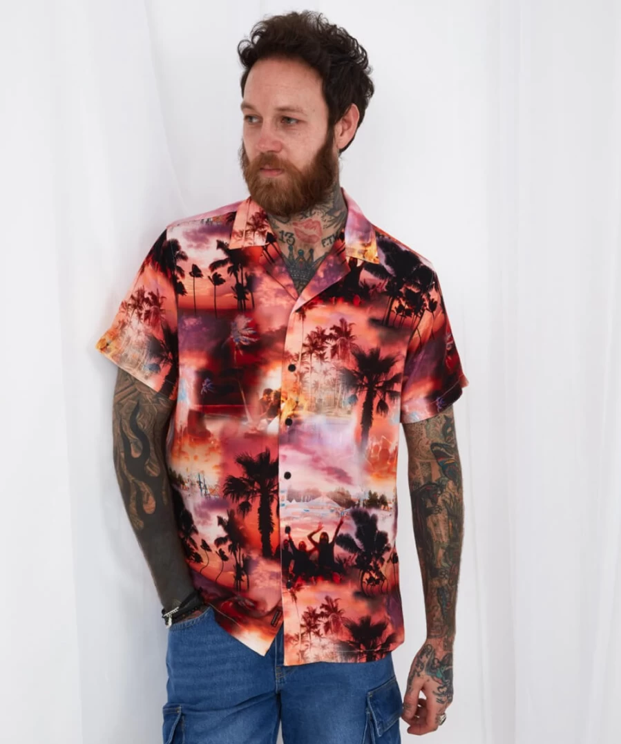 Joe Browns Men's Sunset Festival Fun Shirt - Casual Comfort Tee for Outdoor Events